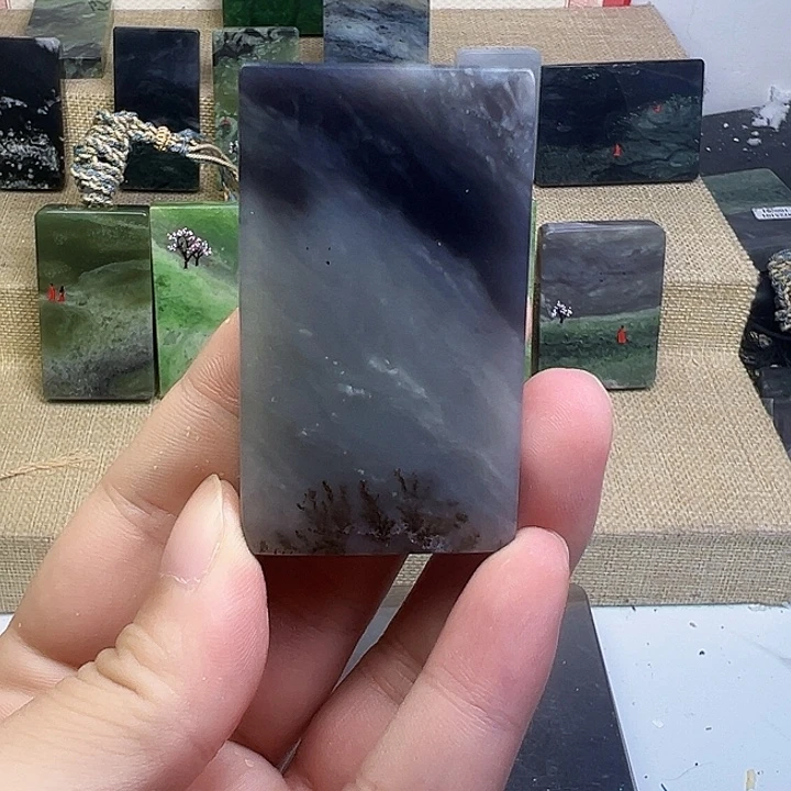 和田玉未镶嵌珠宝半成品微瑕