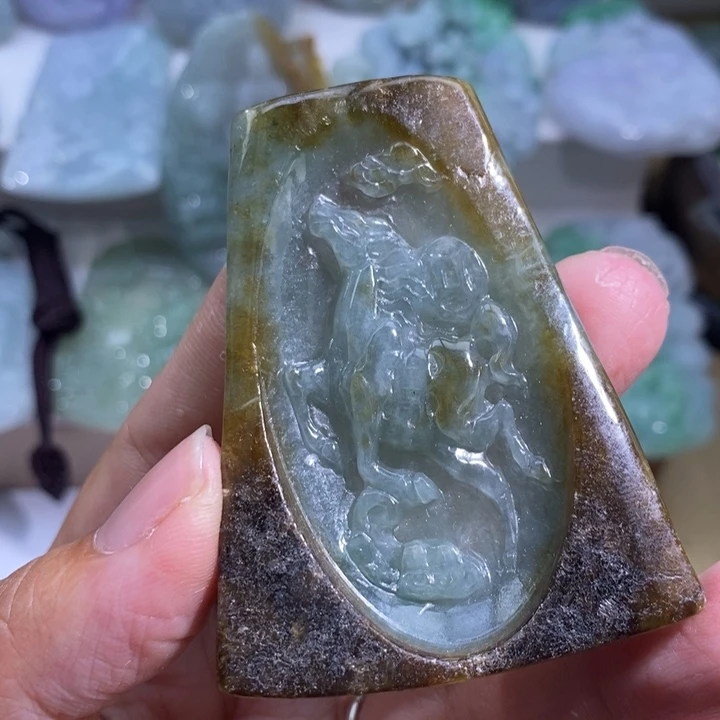 【闪购商品】颈饰未镶嵌翡翠马