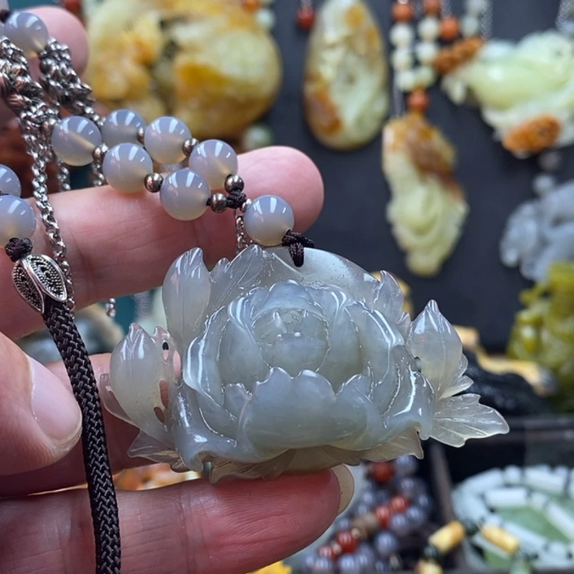 【闪购商品】蛇纹石玉吊坠未镶嵌