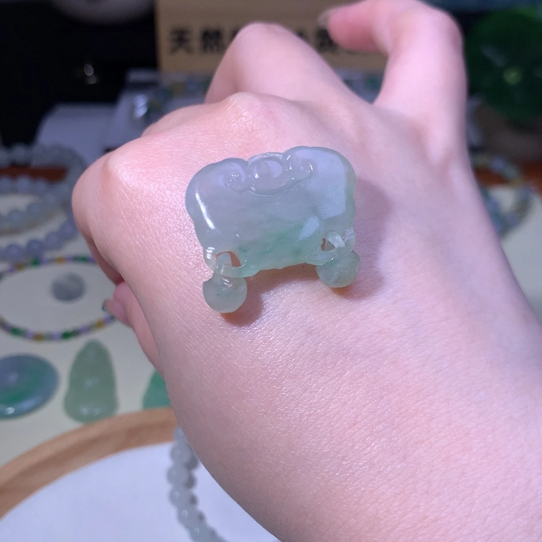 未镶嵌定制翡翠如意锁