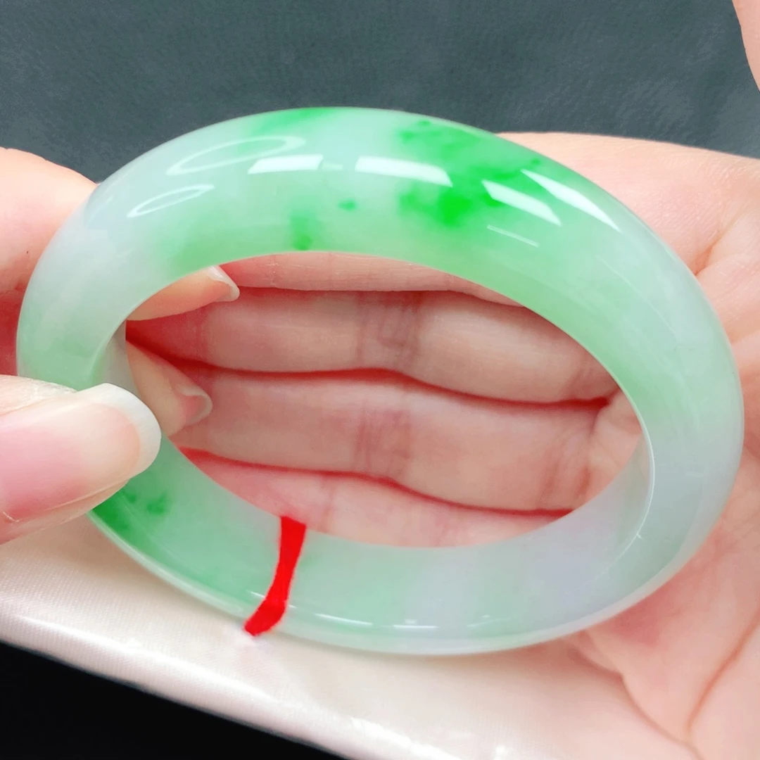 翡翠未镶嵌手镯53圈