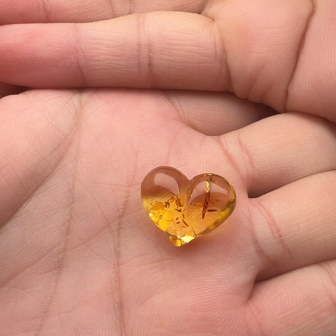 z****琥珀（花珀）未镶嵌颈饰花珀屁桃（打孔不退换）