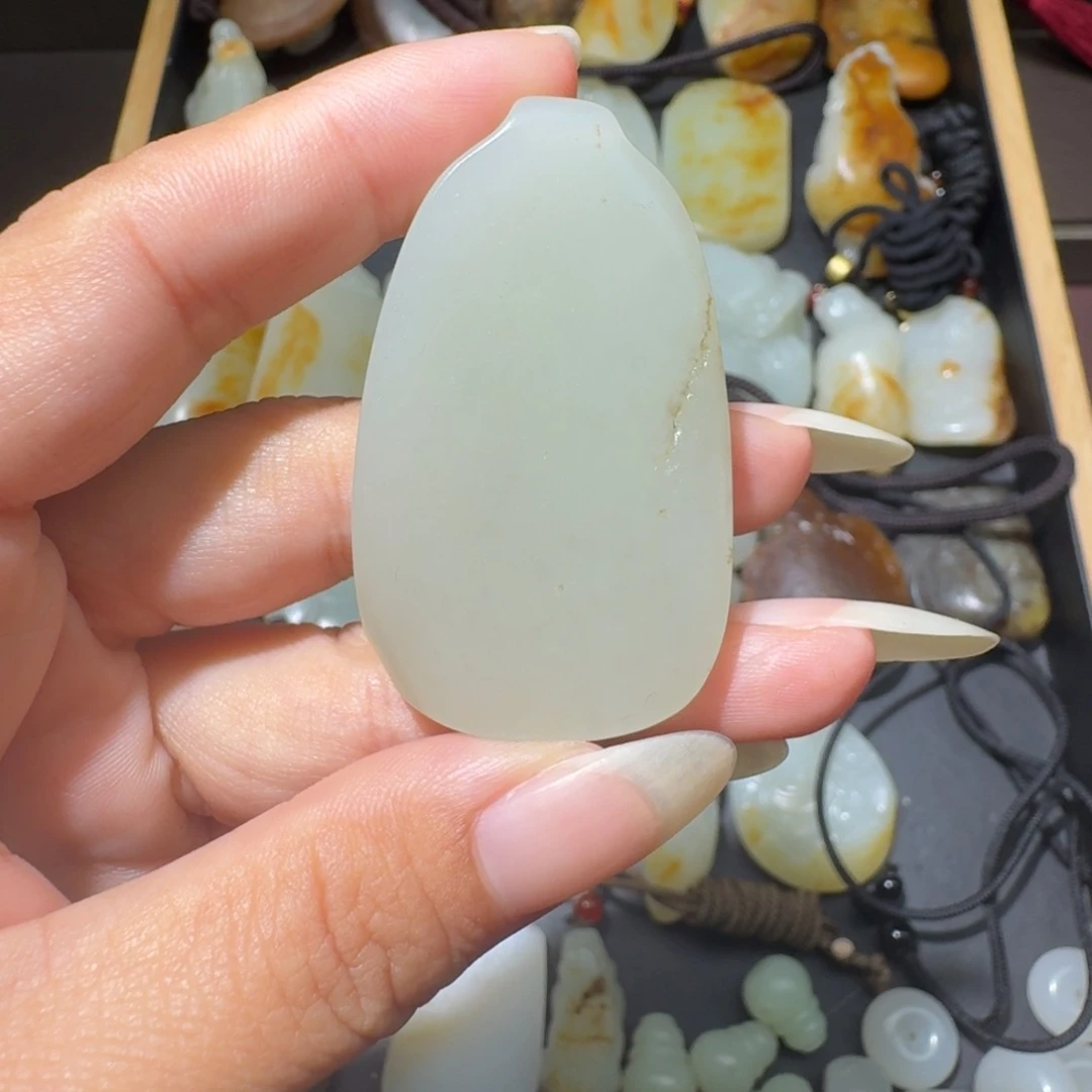 和田玉未镶嵌吊坠(不含链)