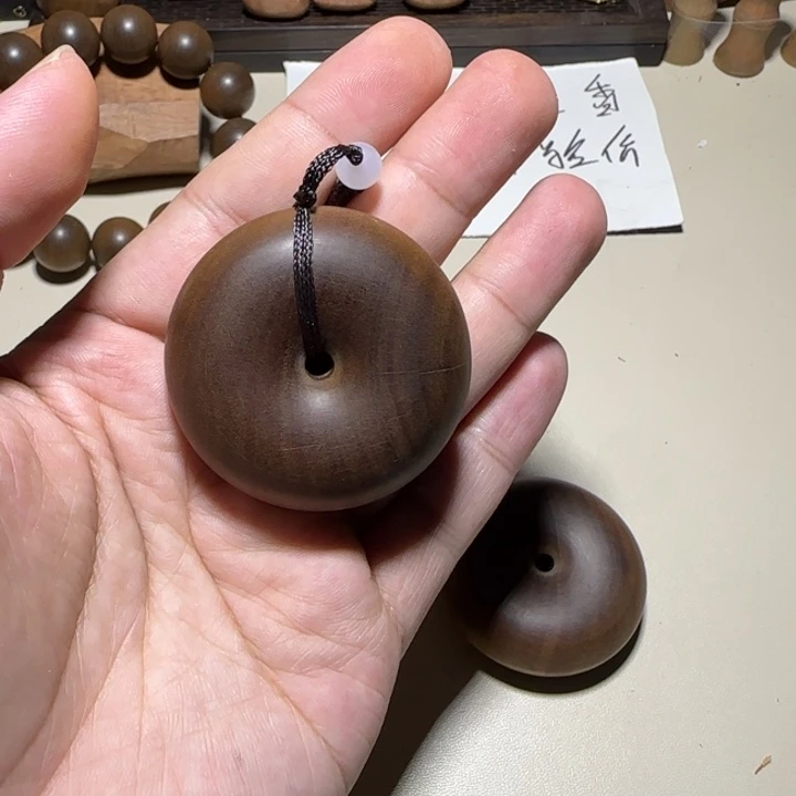 檀香木老山檀香5×2黑肉面包圈奶甜瑕疵