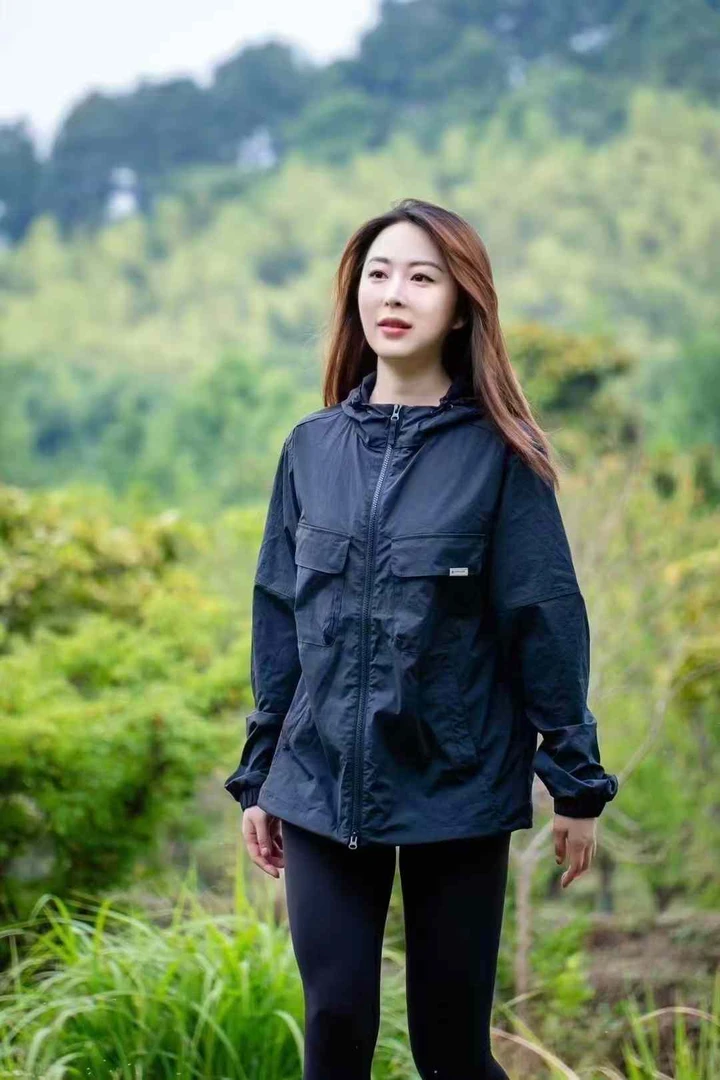 小雪单冲工装款户外夹克弹重工防水耐穿耐磨登山冲锋衣防水冲锋衣