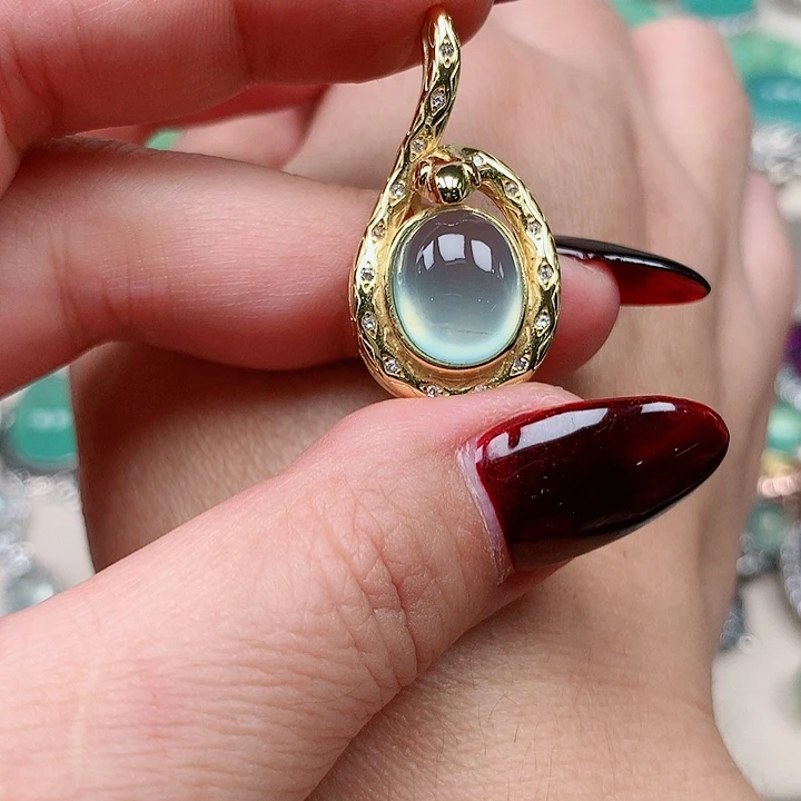 蛇纹石玉吊坠银S925镶嵌苗**妈