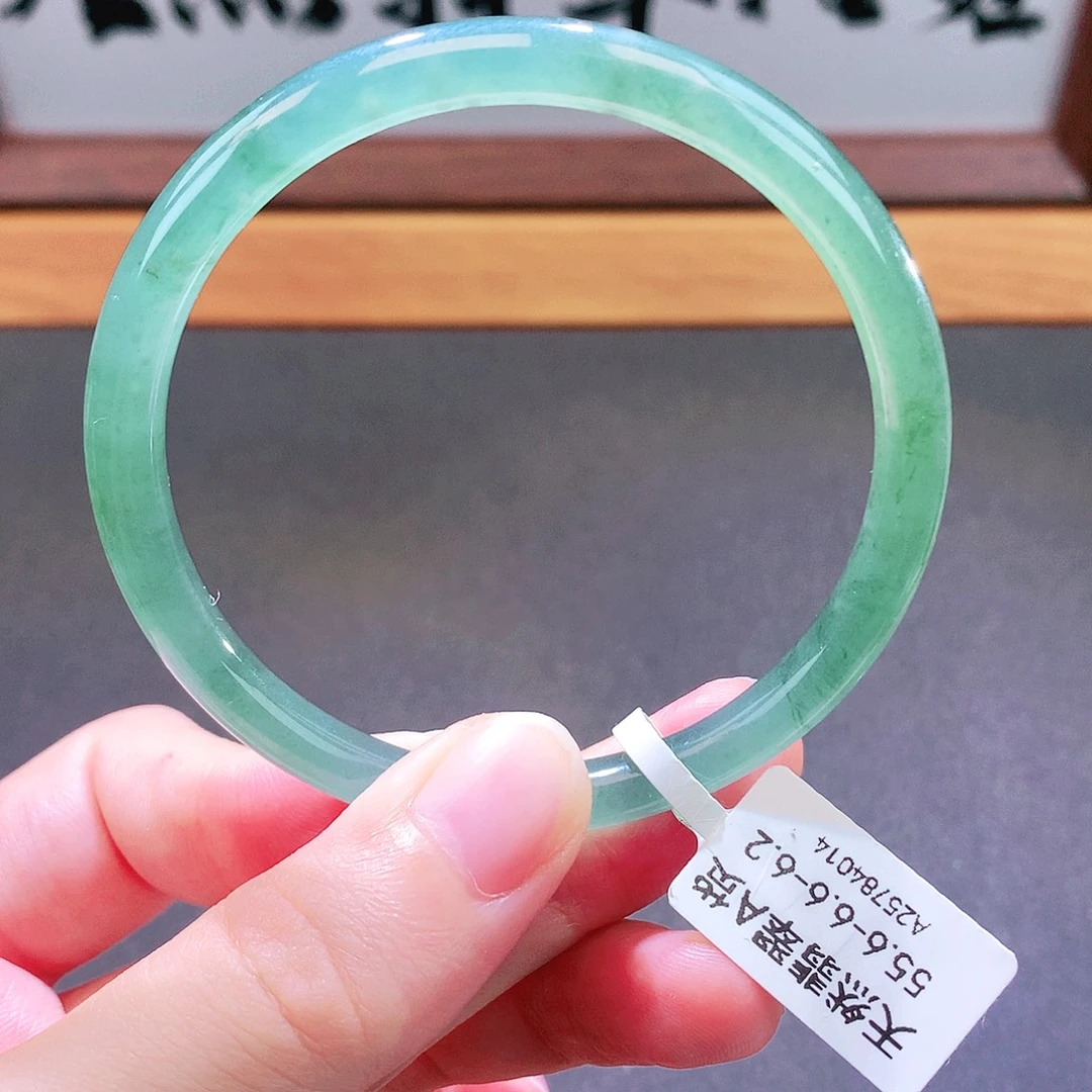 翡翠未镶嵌手镯天然翡翠