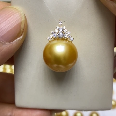 海水珍珠18K金镶嵌颈饰