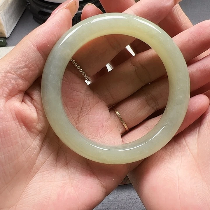 和田玉手镯未镶嵌48