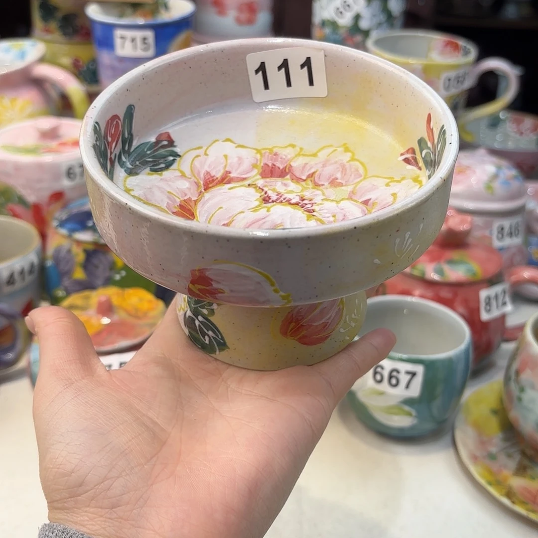 瓷片兔兔好可爱呀