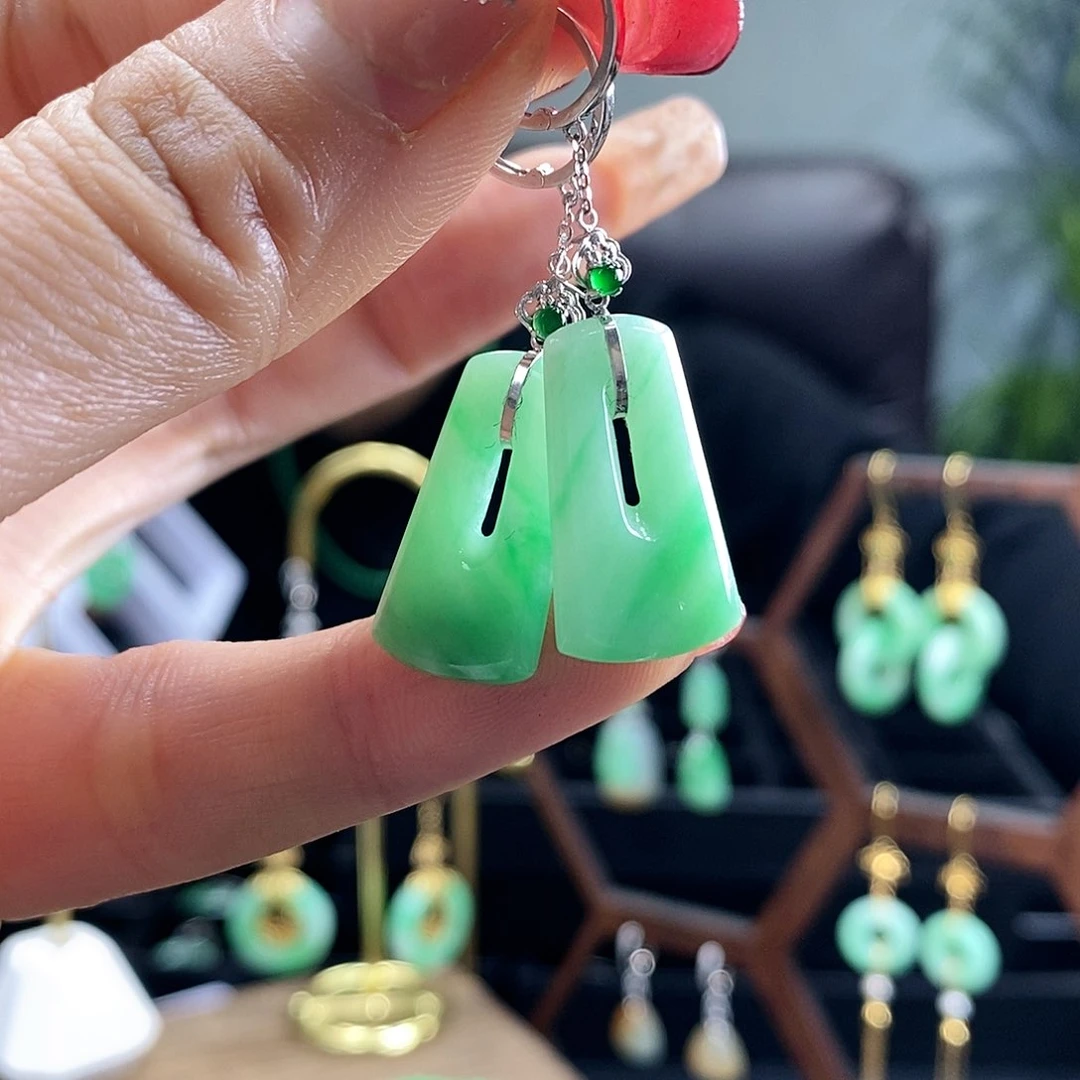 翡翠耳饰18K金镶嵌翡翠