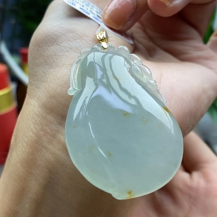 翡翠18K金镶嵌颈饰吊坠29