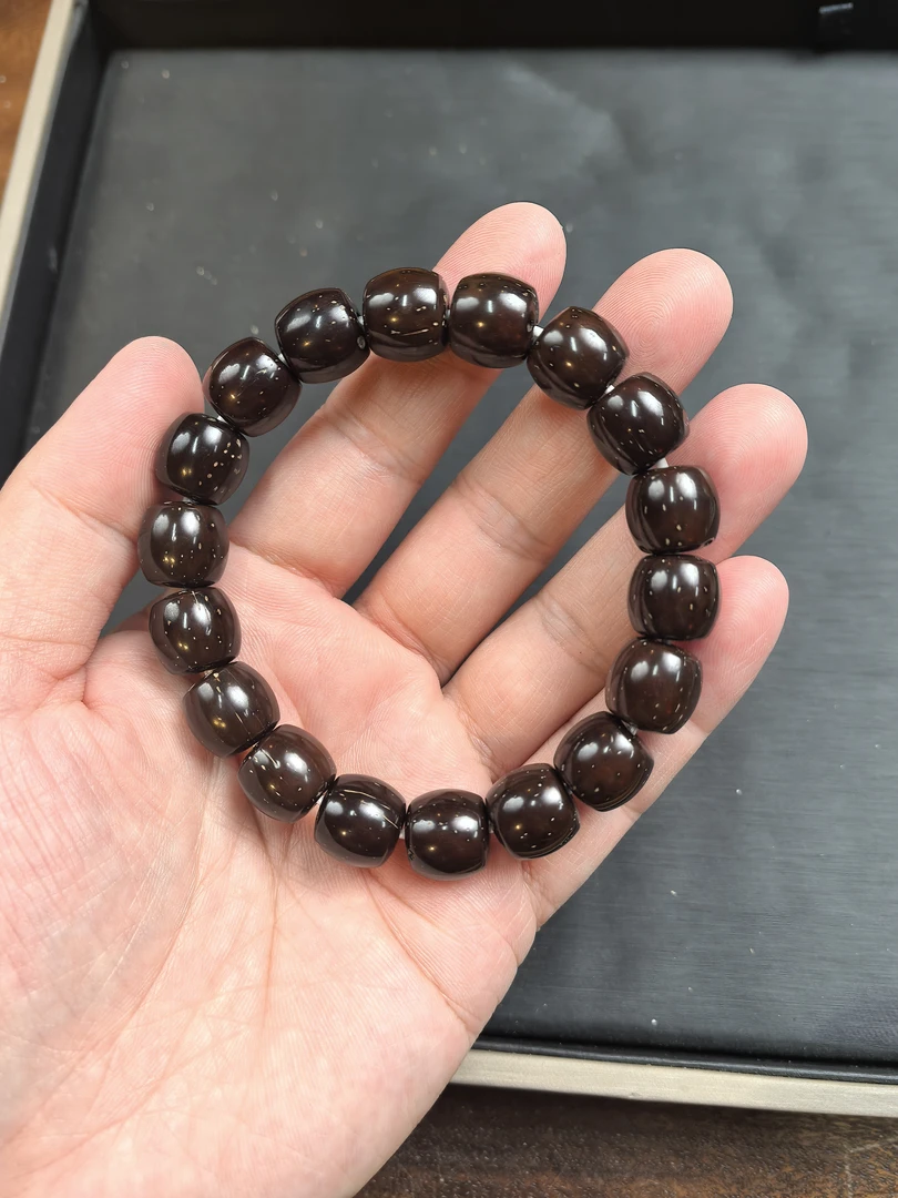 紫金鼠手串黑金油核实心直切12+11，多样性发