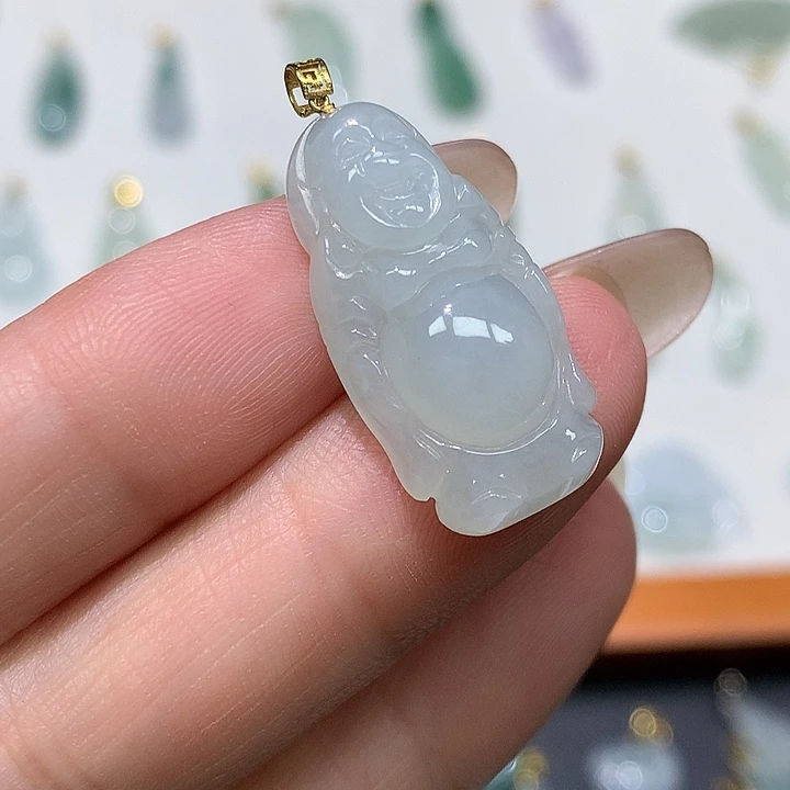 颈饰18K金镶嵌翡翠