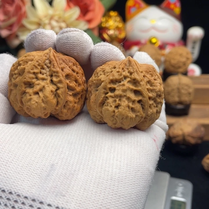 把件文玩核桃云南铁核桃46