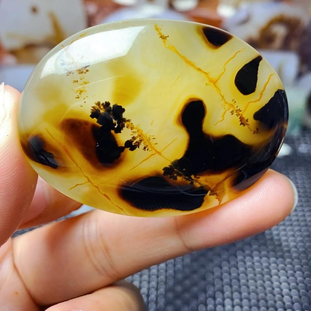 玛瑙/玉髓未镶嵌珠宝半成品