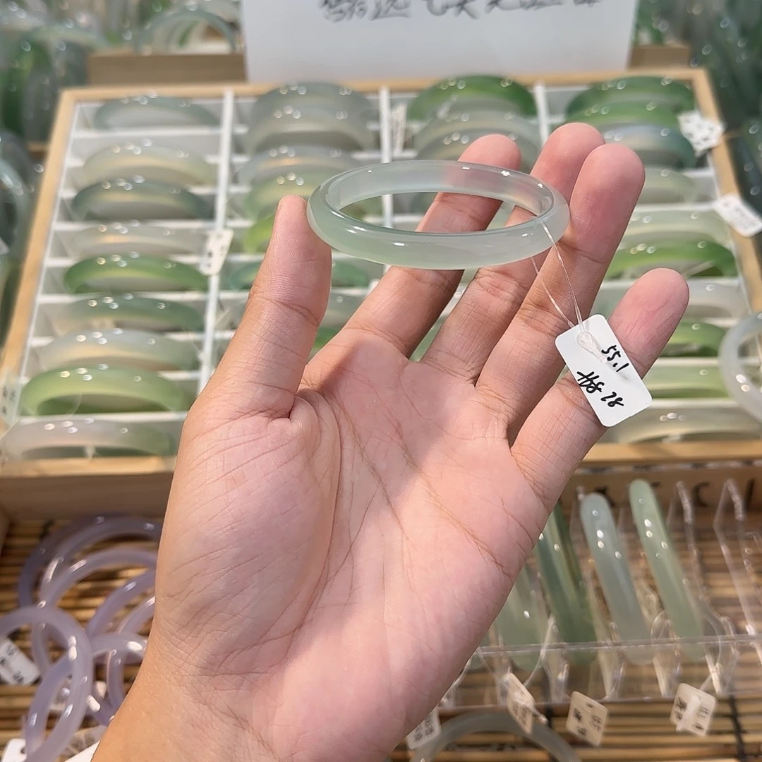 玛瑙/玉髓未镶嵌手镯圈口55.1