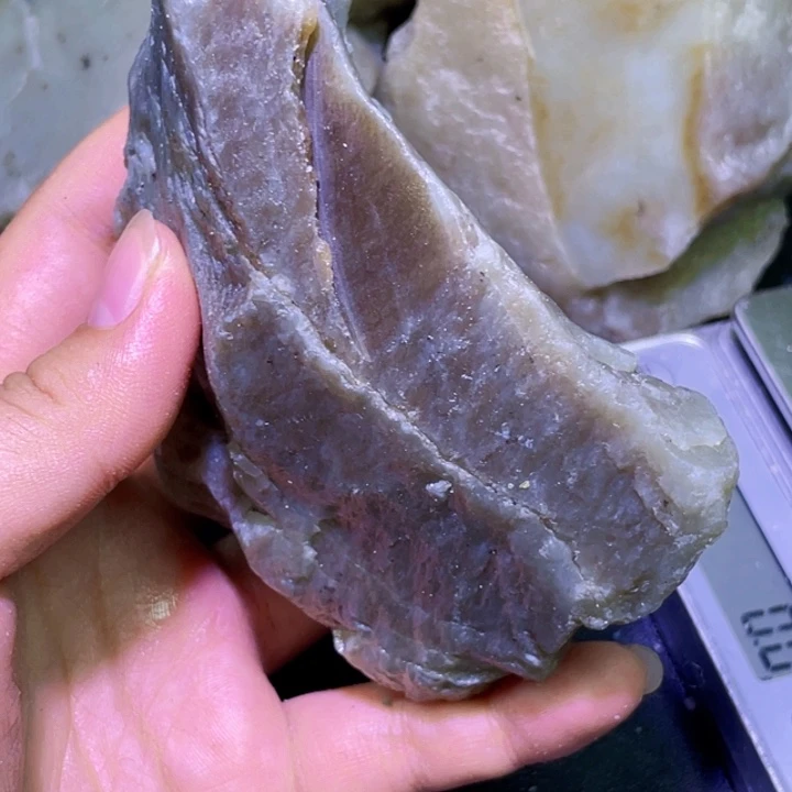 未镶嵌和田玉珠宝半成品