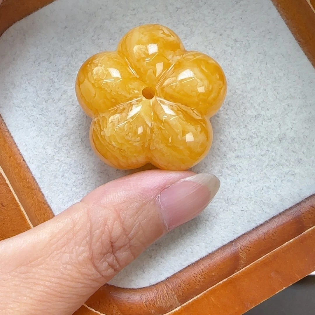 琥珀未镶嵌珠宝奇石定制