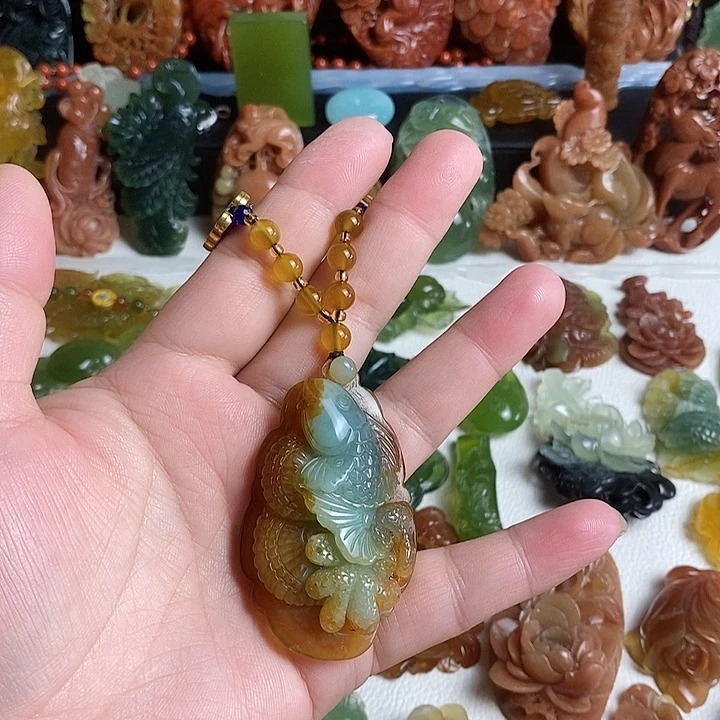 未镶嵌蛇纹石玉颈饰
