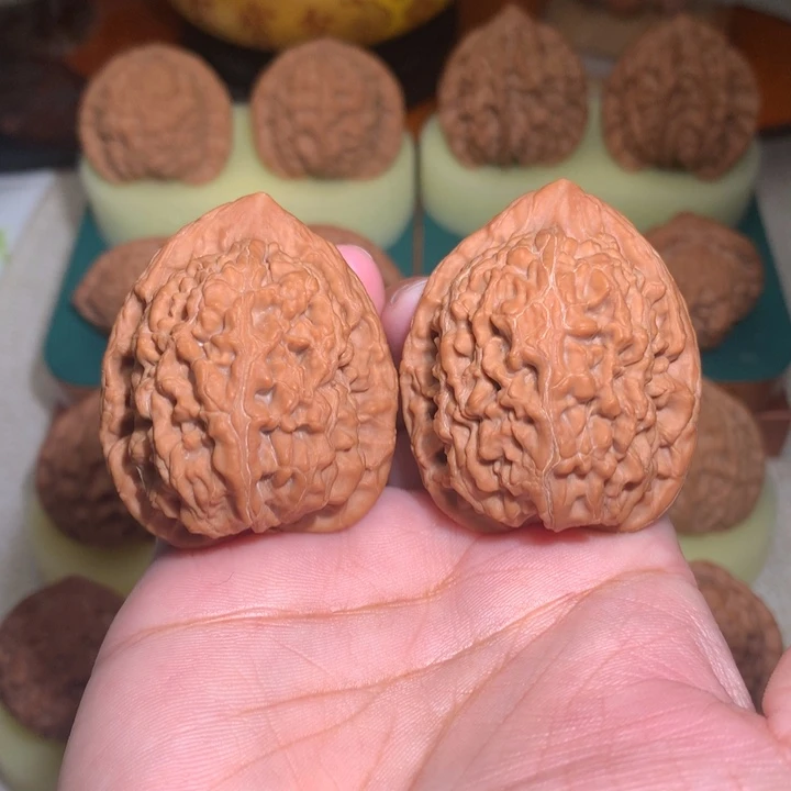 文玩核桃把件蚂蚁王