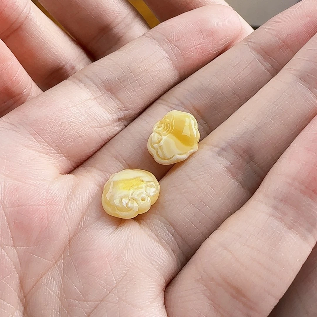 未镶嵌琥珀珠宝奇石多样性发其一