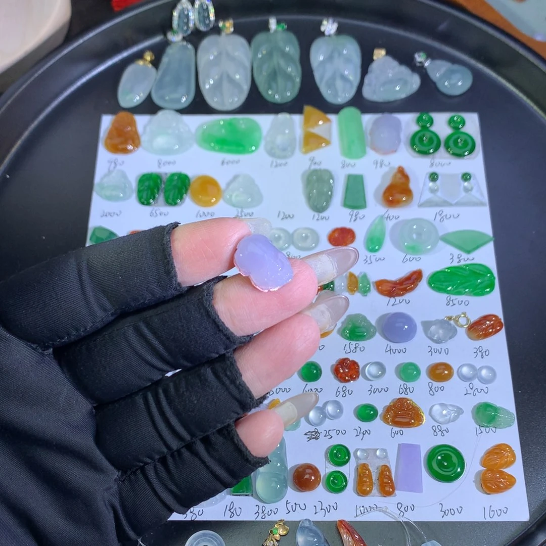 翡翠未镶嵌吊坠(不含链)紫貔貅