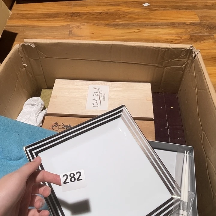瓷片呀工艺品摆件瓷器摆件正能量