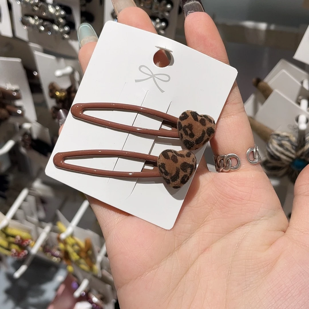 皮质铁合金豹纹爱心滴油