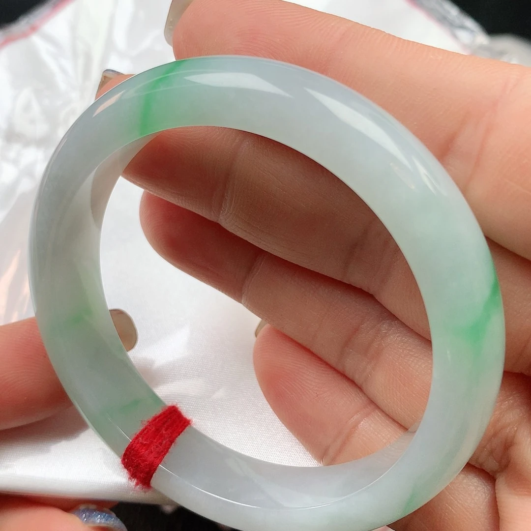 翡翠手镯未镶嵌正圈881997