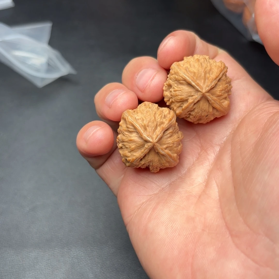 文玩核桃把件15000000