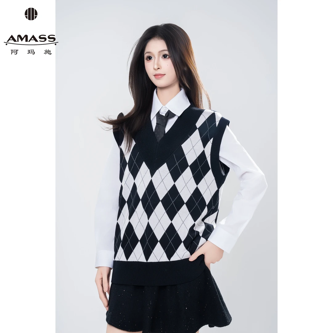 AMASS/阿玛施新款经典绵羊毛V领菱格纹时尚针织马夹背心女5399664