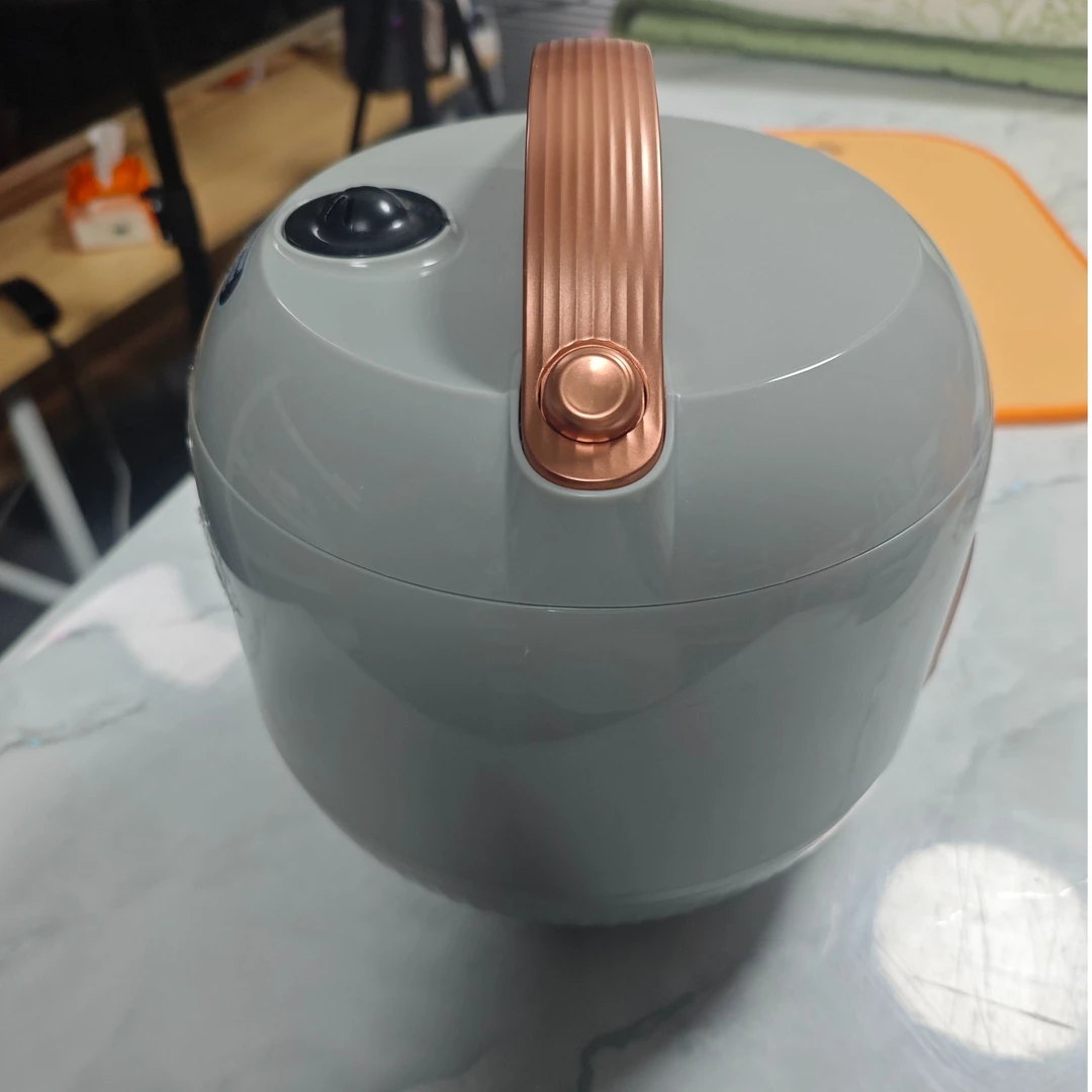电饭煲电煮锅颜色随机