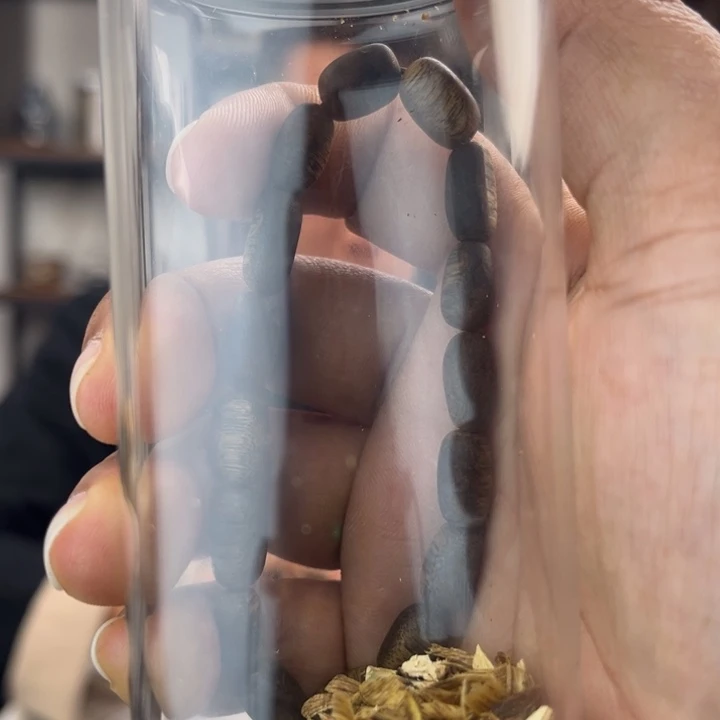 沉香沉香碎屑奇楠随型留疤珠7-8mm福利款SY-125