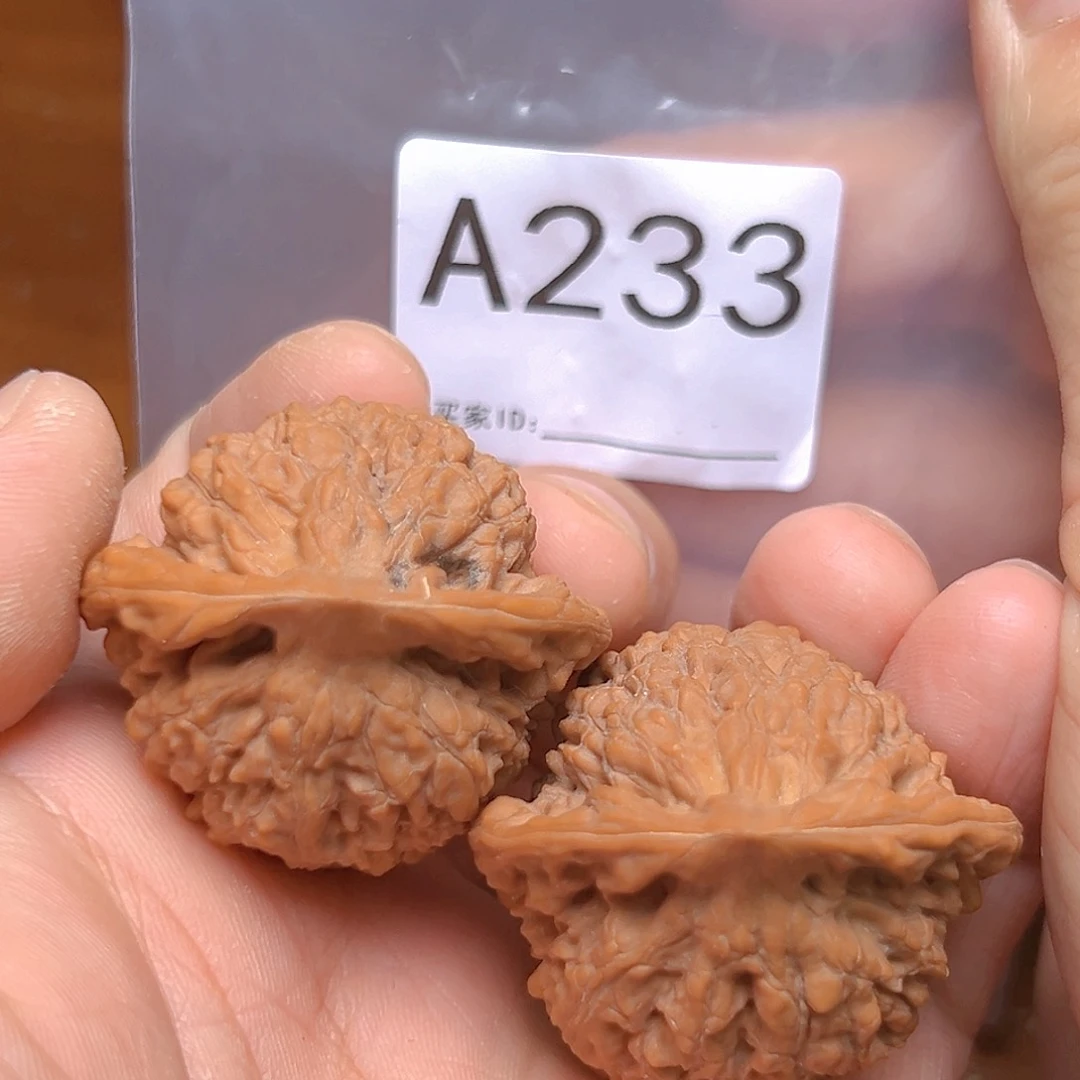 文玩核桃吊坠40官帽