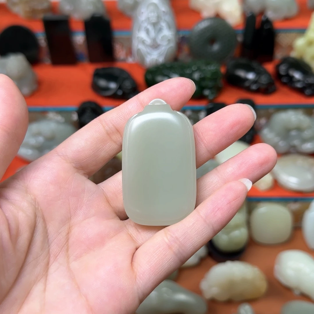 未镶嵌和田玉把件