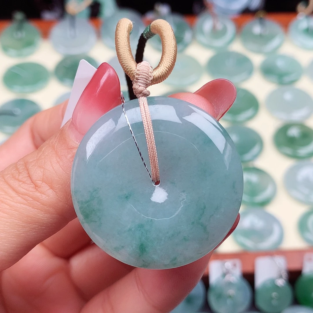 翡翠未镶嵌颈饰吊坠