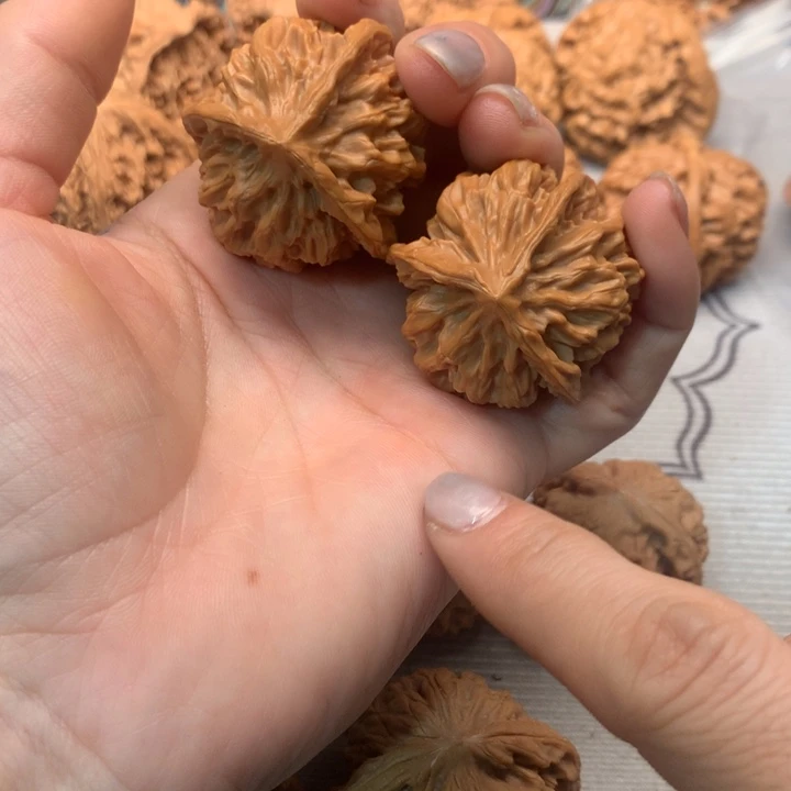 ＆***＆把件文玩核桃帝王三棱