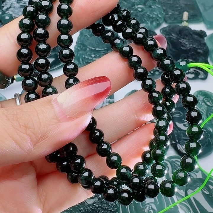 翡翠未镶嵌颈饰天然的A货翡翠多样性发其一