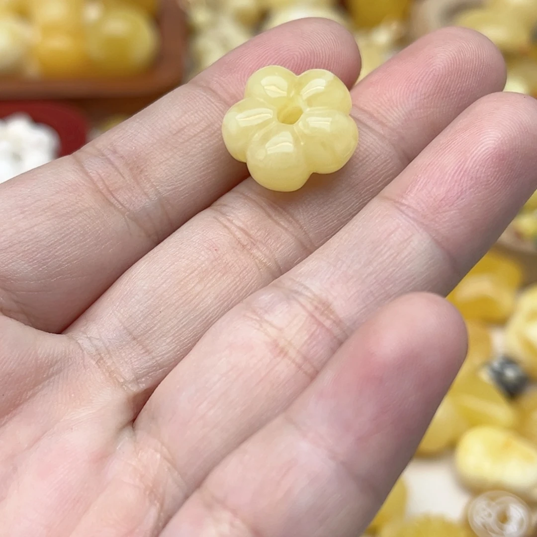 裸石蜜蜡未镶嵌配饰