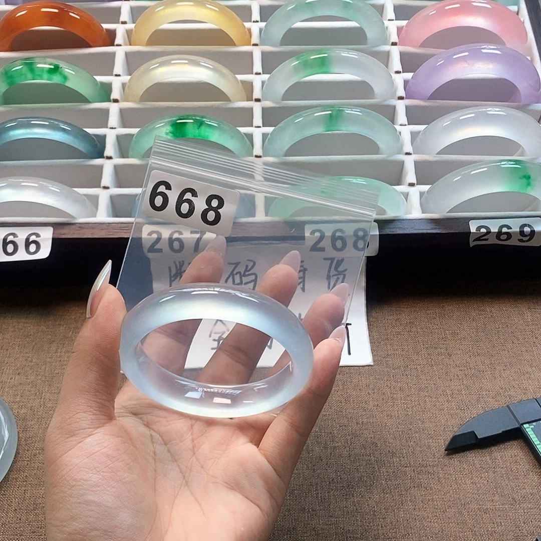 M***m玉手镯收藏饰品孤品