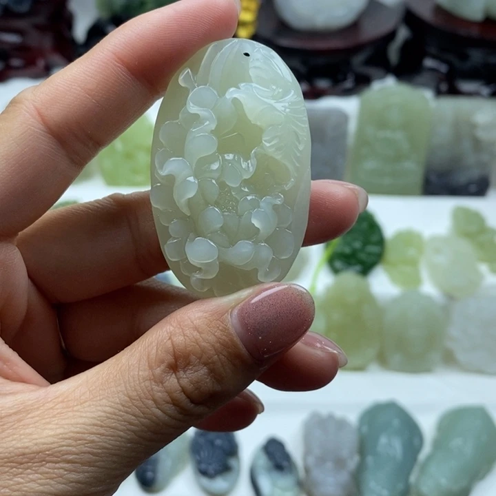 和田玉（糖玉）未镶嵌颈饰35