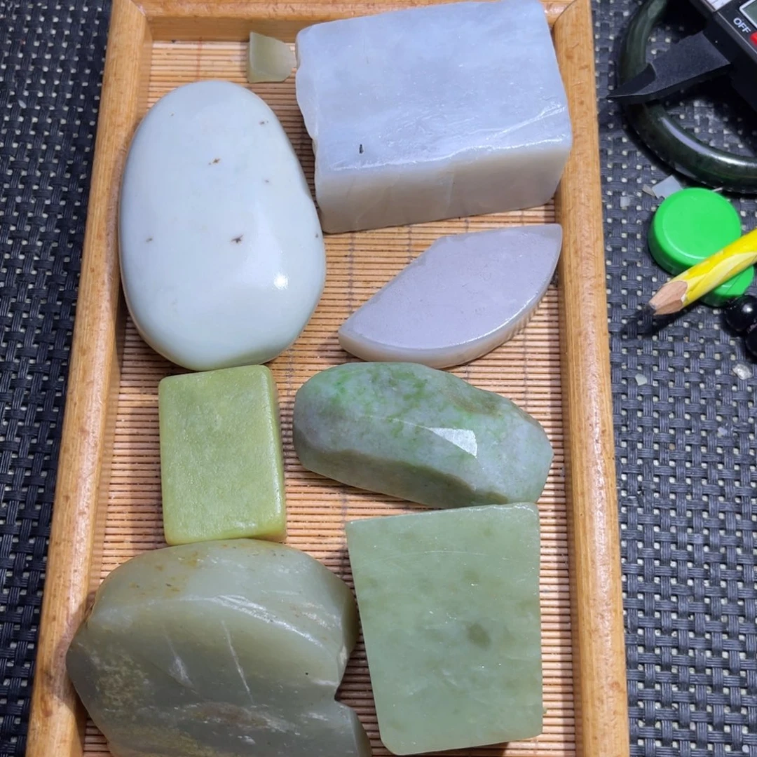 未镶嵌和田玉珠宝半成品