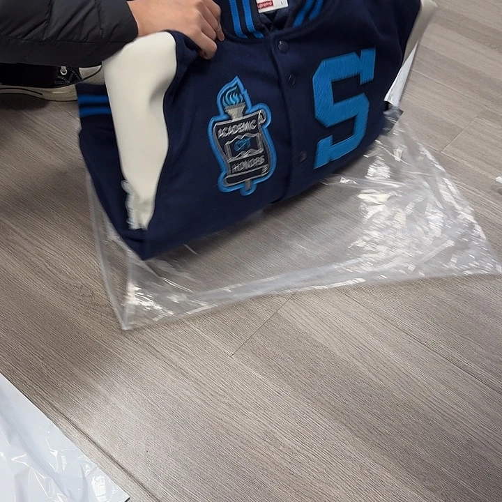 2***1005sup微瑕夹克不退换L