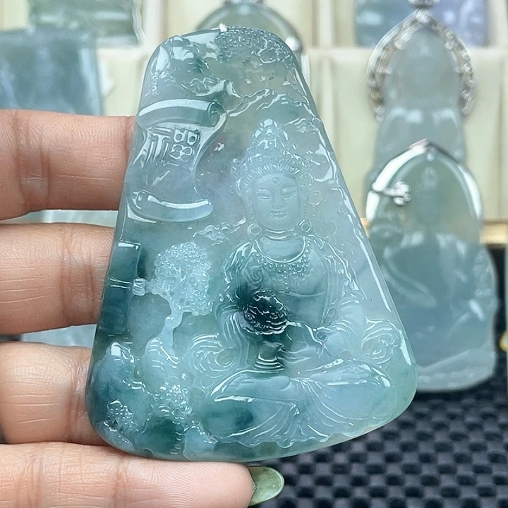 颈饰未镶嵌翡翠@**大天然缅甸翡翠A货素衣观音