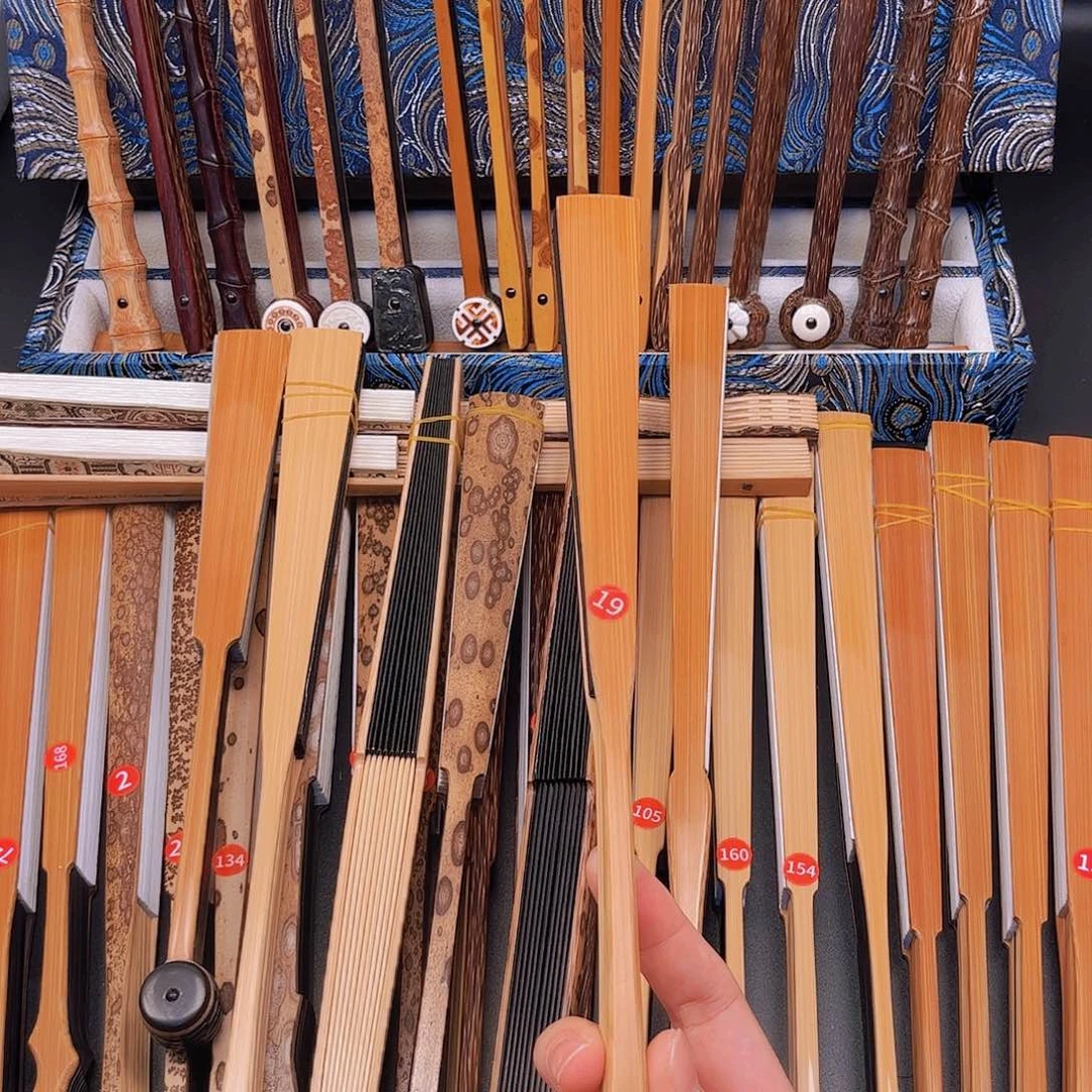 扇子适*试扇子的设计风格