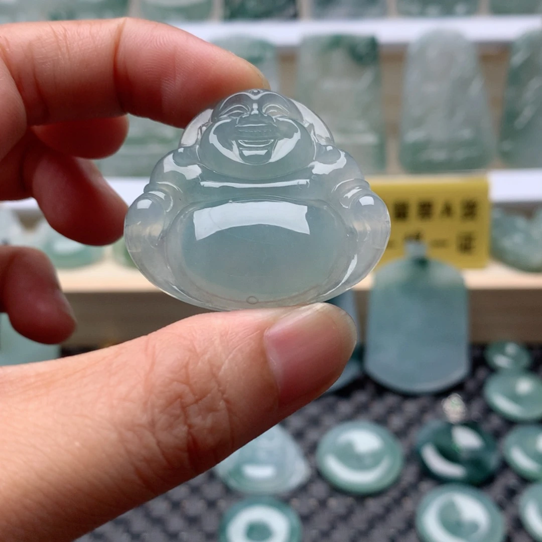 翡翠未镶嵌颈饰阿**啊佛公