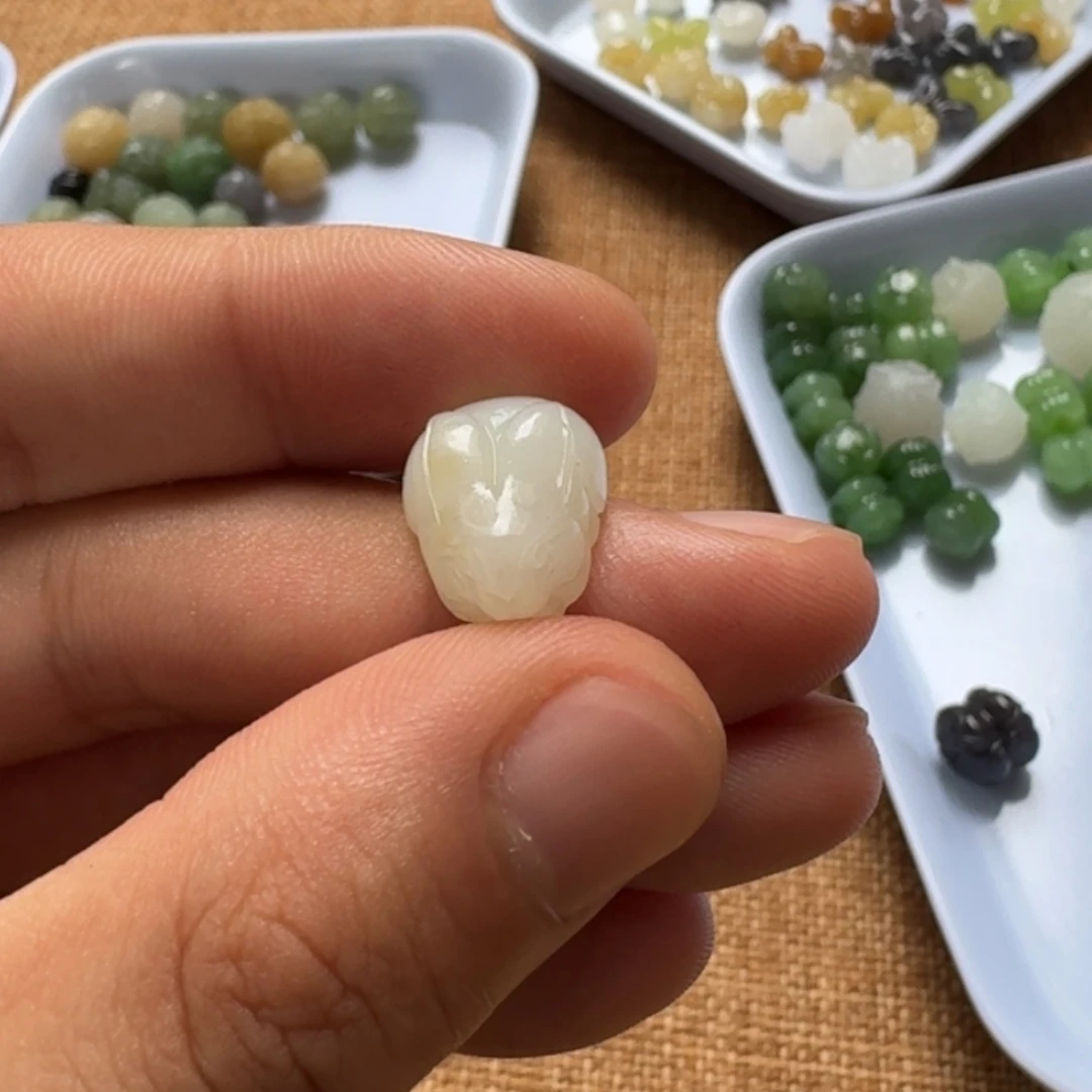 好***运颈饰未镶嵌和田玉