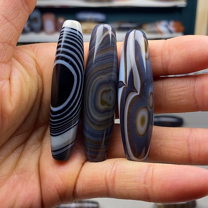 老***凯玛瑙/玉髓未镶嵌颈饰