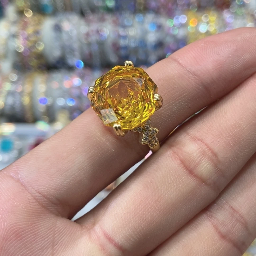 6锆石（处理）戒指